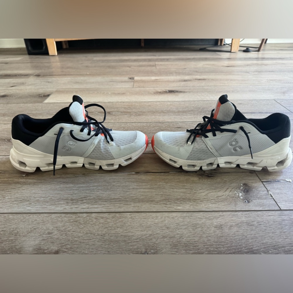 On Running Cloudflyer Grey White Black 10.5